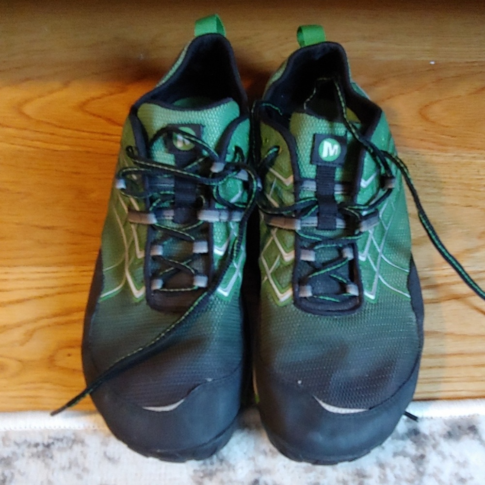 MERELL Vibram sole mens hiking shoes size 11